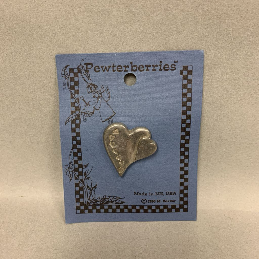 Pewterberries Heart Pin (1.25