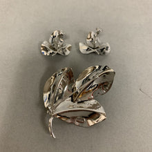 Load image into Gallery viewer, Sterling Leafy Sprig Brooch Pin &amp; Screw Back Earrings Set (2.25,&quot; &quot;1.25&quot;)
