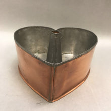 Load image into Gallery viewer, Vintage Copper Heart Mold (8x7)
