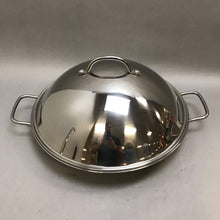 Load image into Gallery viewer, Circulon Non-Stick Wok / Covered Pan (14&quot;)
