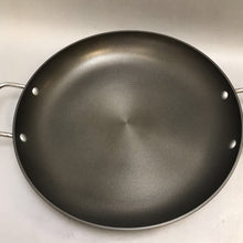 Load image into Gallery viewer, Circulon Non-Stick Wok / Covered Pan (14&quot;)
