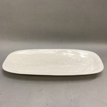 Load image into Gallery viewer, White Porcelain Corn Motif Platter (1x15x7)
