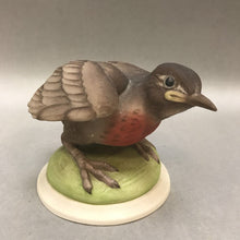 Load image into Gallery viewer, Vintage Boehm Porcelain Baby Robin Figure #437J (5")
