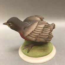 Load image into Gallery viewer, Vintage Boehm Porcelain Baby Robin Figure #437J (5")
