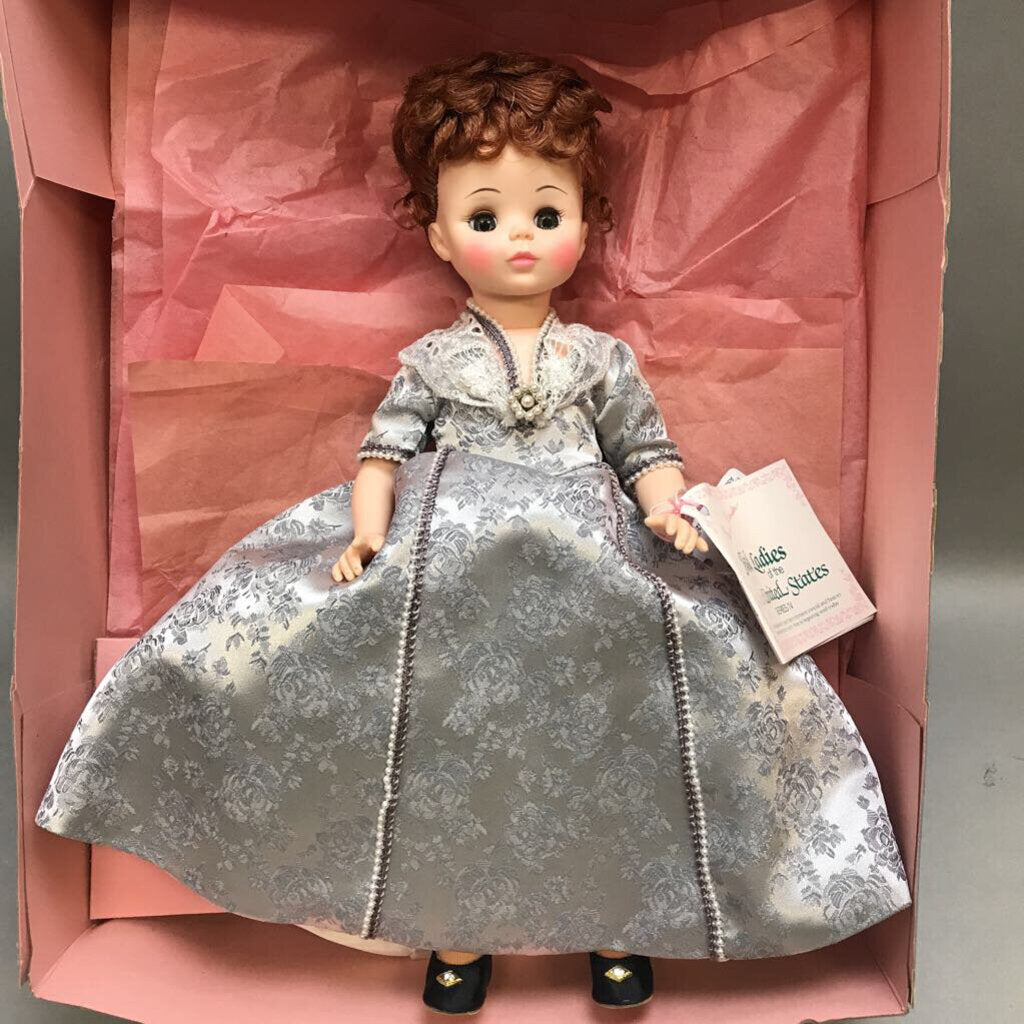 Madame Alexander First Lady Doll - Mary McElroy #1422 (~13