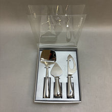 Load image into Gallery viewer, Crate &amp; Barrel Cheese Tools Set (9x7x1.5)
