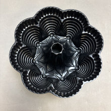 Load image into Gallery viewer, Nordic Ware Fiesta Party Bundt Pan (5x9)
