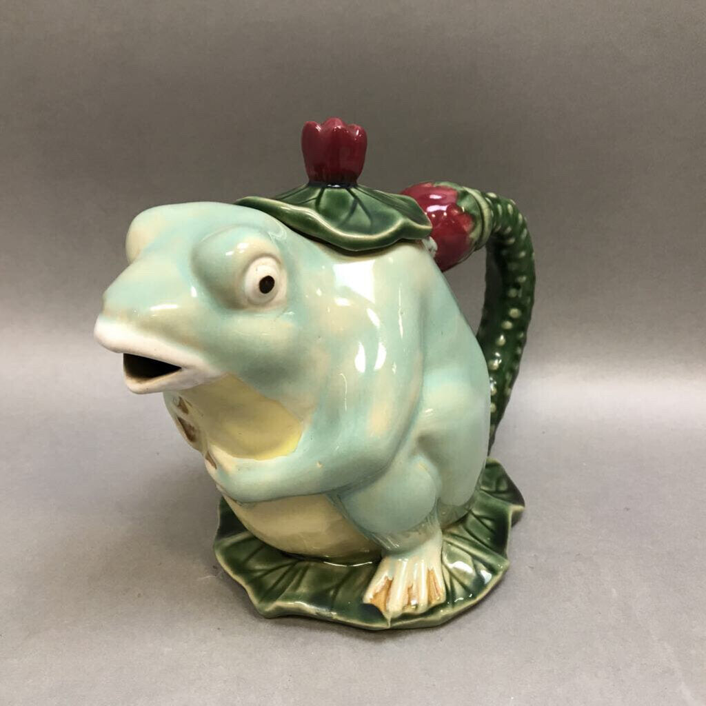 Henriksen Majolica-Style Frog on Lily Pad Tea Pot (8