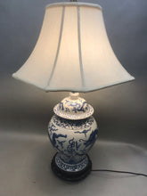 Load image into Gallery viewer, Chinese Blue &amp; White Porcelain Ginger Jar Dragon Table Lamp (33&quot;)
