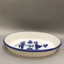 Load image into Gallery viewer, Vintage Viana Do Catelo Hand Painted Ceramic Baking Dish (2x11x7)
