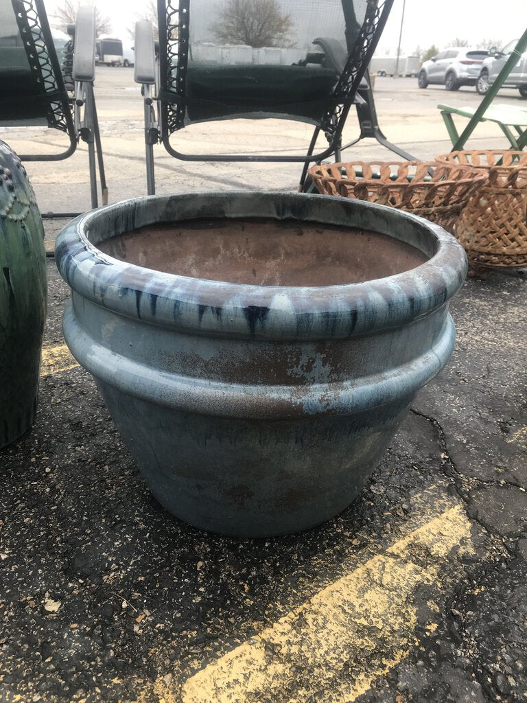 Blue / Gray Planter (15x20x20)