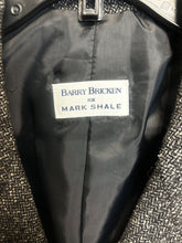 Load image into Gallery viewer, Size 16 Mark Shale Sports Blazer
