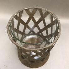 Load image into Gallery viewer, Metal Lattice Candle Holder (10x6.5x6.5)
