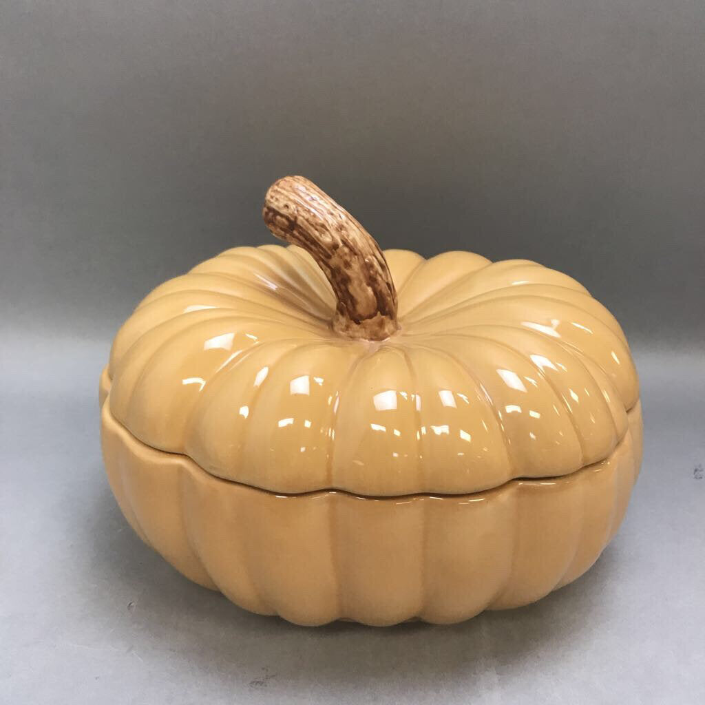 Vintage selling 2002 Decorative Enesco Pumpkin Lidded Soup Tureen & Ladel Fall Decor