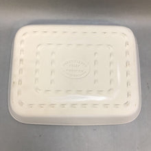 Load image into Gallery viewer, Portmeirion Pottery Summer Strawberries Baking Dish / Lasagna Dish (~12.5x9.75)
