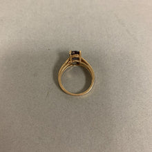 Load image into Gallery viewer, 10K Gold Tanzanite Ring sz 7 (3.2g)
