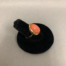 Load image into Gallery viewer, 14K Gold Coral Ring sz 5.5 (4.0g)
