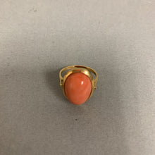 Load image into Gallery viewer, 14K Gold Coral Ring sz 5.5 (4.0g)
