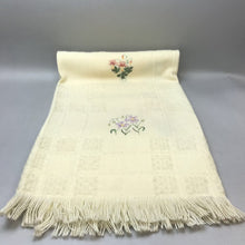 Load image into Gallery viewer, Cream Needlepoint Cover Throw (54x44)
