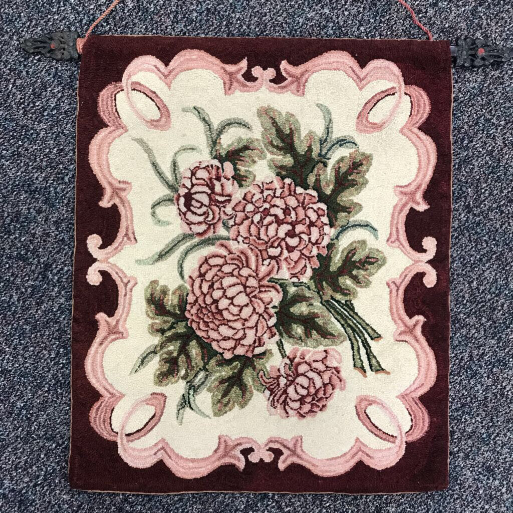 Antique Pink Flowers Floral Hooked Accent Rug, Hanging Tapestry (30x25)