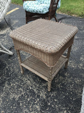 Load image into Gallery viewer, Wicker End Table (21x18x18)
