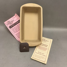 Load image into Gallery viewer, Pampered Chef Stoneware Loaf Pan (3x6x12)
