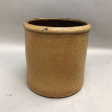 Load image into Gallery viewer, Carmel Stoneware Crock (8x8)
