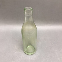 Load image into Gallery viewer, Peru Bottling Works Peru ILL 7 Oz Bottle (7.75&quot; Tall)
