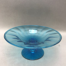 Load image into Gallery viewer, Footed Blue Glass Serving Bowl (8&quot; x 3&quot;)
