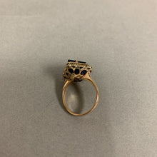 Load image into Gallery viewer, 14K Gold Onyx Ring sz 5.5 (5.3g)
