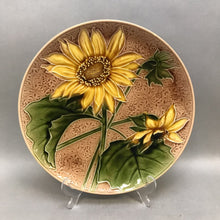 Load image into Gallery viewer, Villeroy Boch Schramberg Sunflower Plate (11.75")

