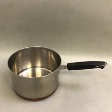 Load image into Gallery viewer, Revere Ware 3qt Pot (4.5x7.5x13)
