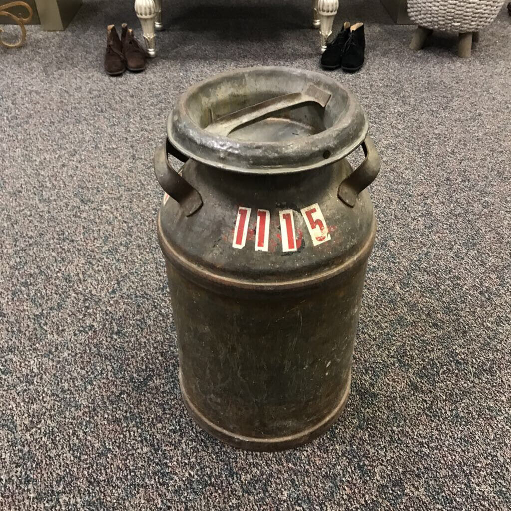 Vintage Milk Can (24x14x14)