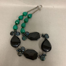 Load image into Gallery viewer, Onyx Green Agate Freshwater Pearl Bead Necklace (22&quot;)

