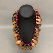 Load image into Gallery viewer, Magenta &amp; Orange Dyed Agate &amp; MOP Beaded Necklace (26&quot;)
