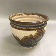 Load image into Gallery viewer, Glazed Potery Planter Pot (5&quot; x 6&quot;)
