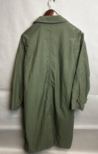 Load image into Gallery viewer, Mens TravelSmith Long Green Trench Coat Mens Long LL
