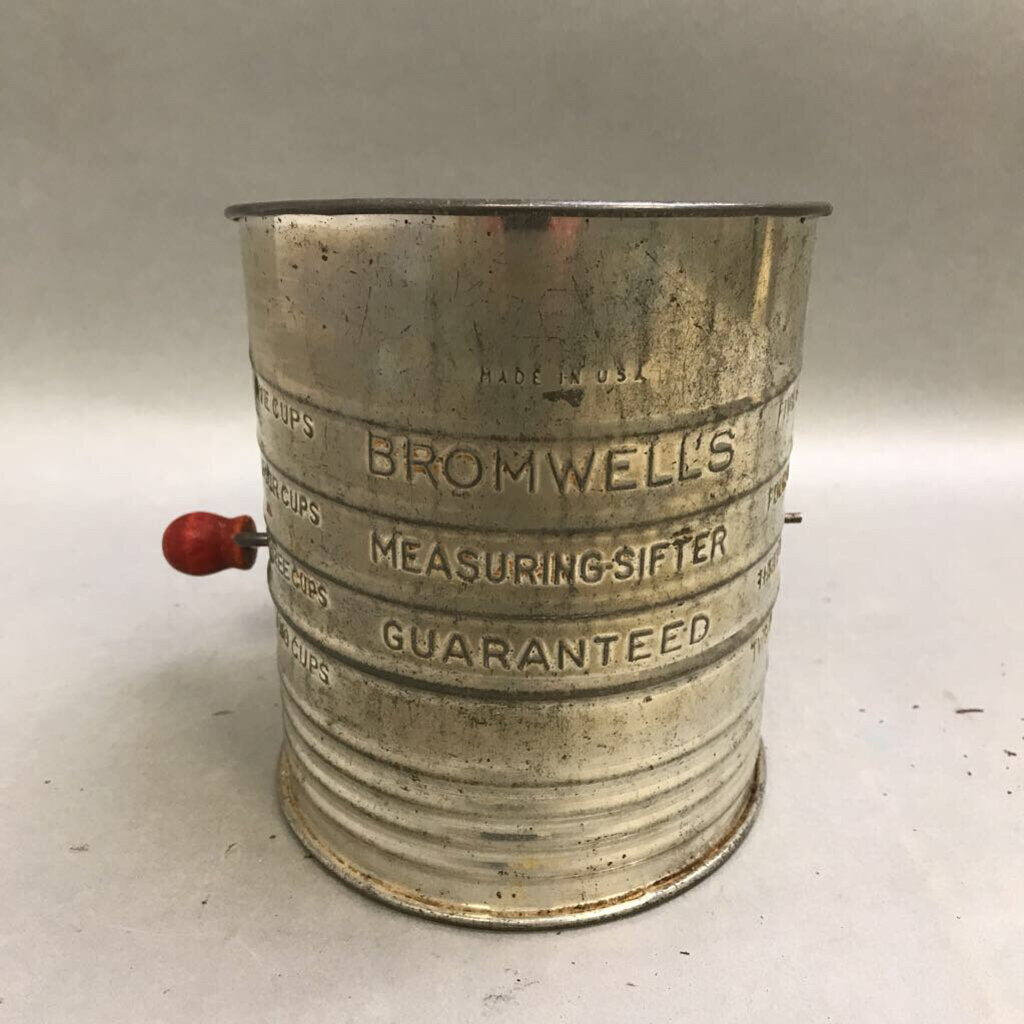 Vintage Bromwell's Measuring Sifter 5-Cup