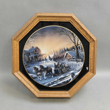 Load image into Gallery viewer, Terry Redlin Collector&#39;s Plate - &quot;Pleasures of Winter&quot; (13x13)
