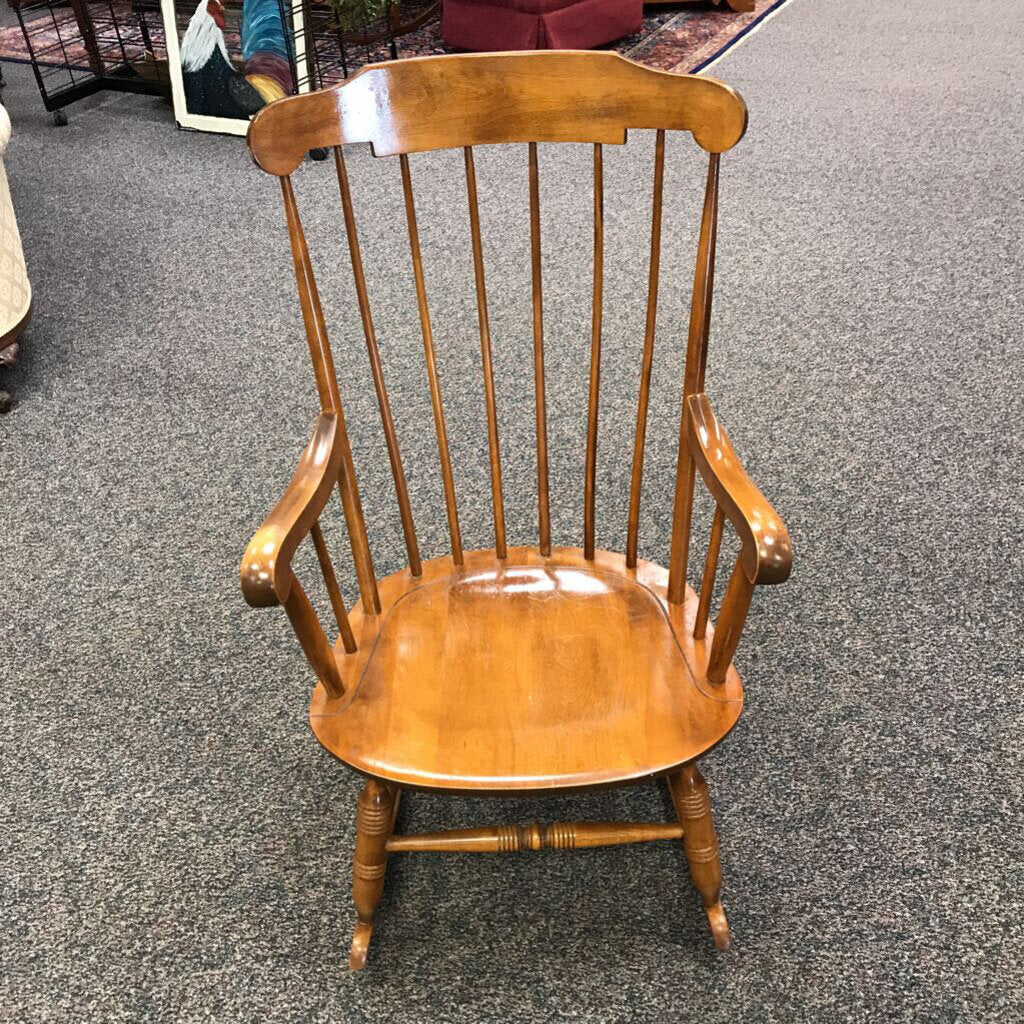 Rocking Chair (24x41x22)