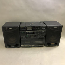 Load image into Gallery viewer, Sony CFD-560 Boom Box Radio AS IS (12x27x9)
