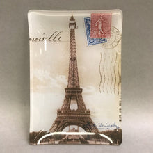 Load image into Gallery viewer, Fringe Studio Eiffel Tower Postcard Glass Dish (6x4)
