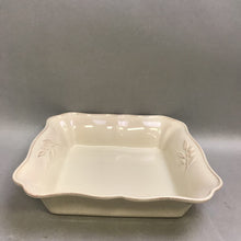 Load image into Gallery viewer, Crate &amp; Barrel Arenito Village Cream Baking Serving Dish Oven to Table (10x10)
