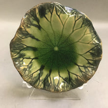 Load image into Gallery viewer, Vintage Lily Pad Plate Global Views Ceramic Green (6&quot;)
