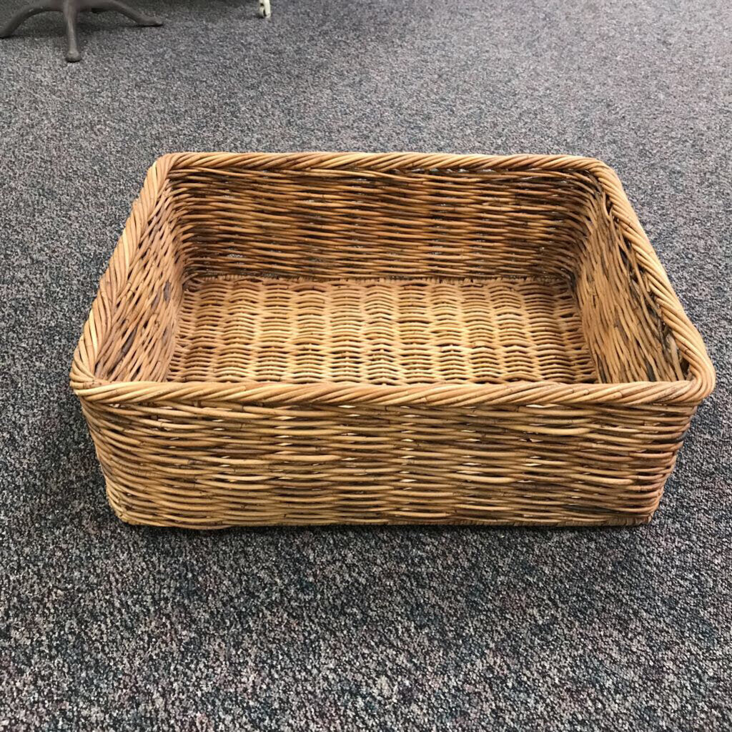 Basket (8x24x19)