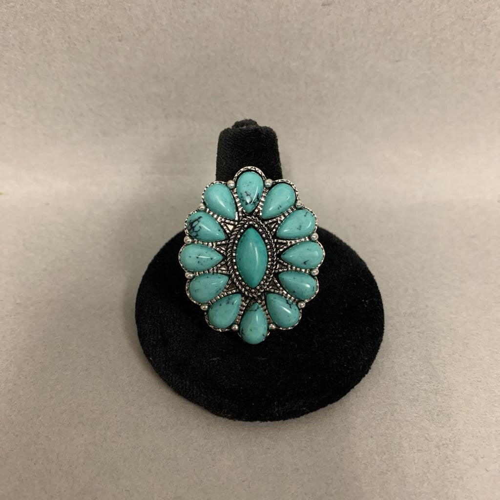 Mooncalf Handmade Faux Turquoise Cluster Silvertone Stretch Ring