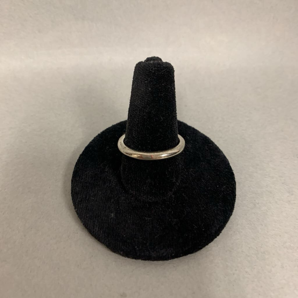 Sterling Rounded Band Ring sz 6.5