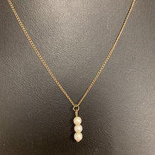 Load image into Gallery viewer, Vintage 12K Gold Filled Pearl Drop Necklace (16&quot;)
