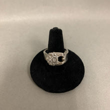 Load image into Gallery viewer, Vintage Silver Plated Spoon Ring sz 8

