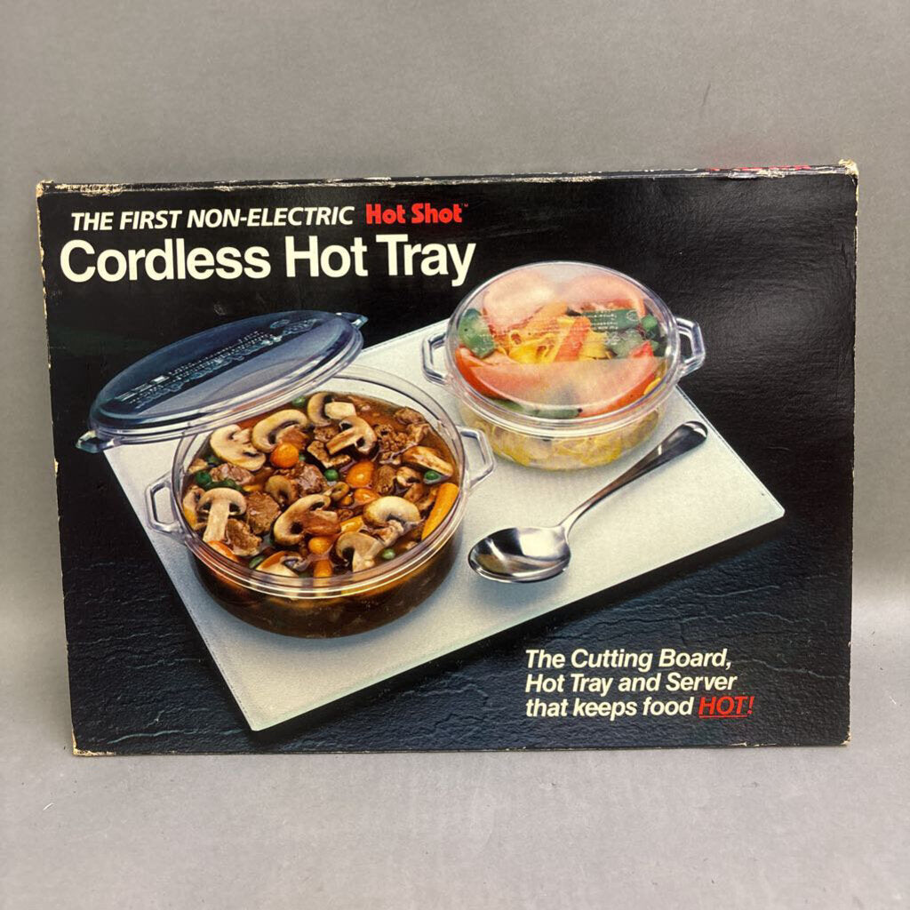 NIB Cordless Non-Electric Hot Tray (10x14)